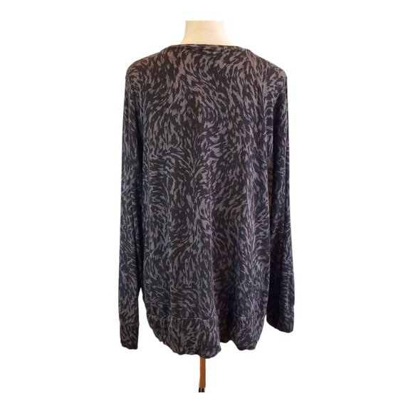 WORKSHOP Clothing SZ 2X Black & White Print Soft Modal Stretch Knit Top Tunic - Picture 5 of 8